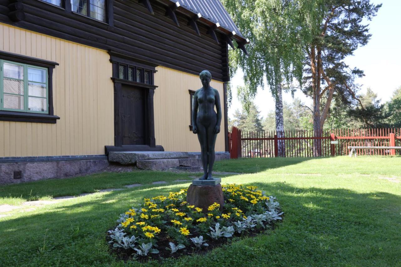 Vasaloppsmalet - Hostel Mora - Malkullans Vandrarhem Экстерьер фото