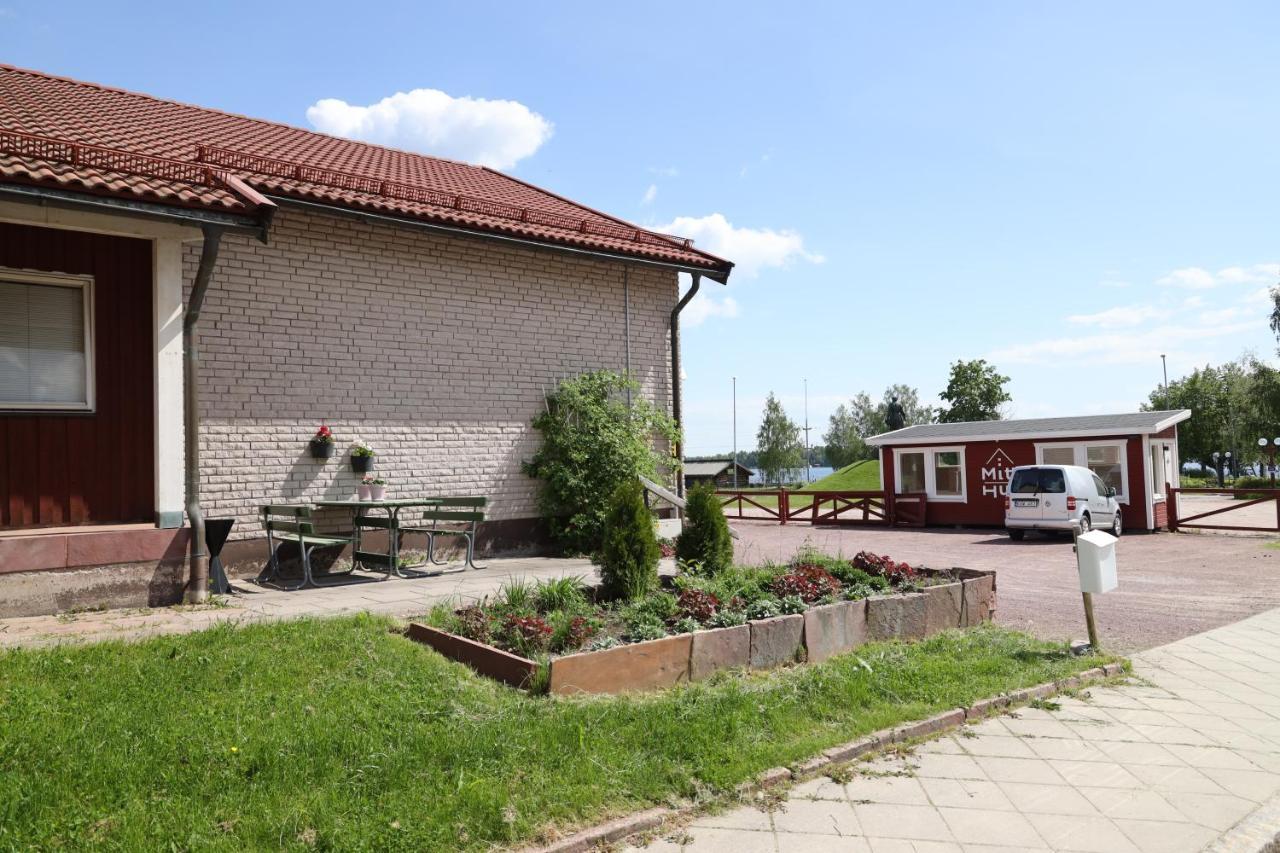 Vasaloppsmalet - Hostel Mora - Malkullans Vandrarhem Экстерьер фото